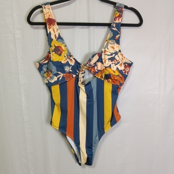 Quiksilver Tie Front One Piece Swimsuit Dark Denim Large NWT - Picture 2 of 13